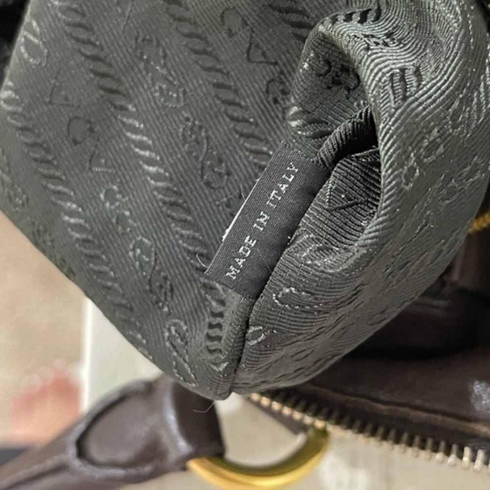 PRADA Authentic Crossbody Bag (Handbag) - Picture 8 of 16